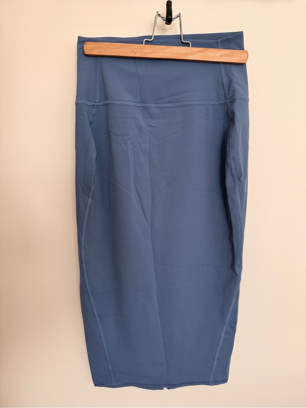lululemon Nulu Slim-Fit High Rise midi skirt in Oasis blue